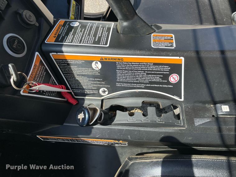 image for item NY9938 2017 Can Am Maverick Max 1000R DPS  utility vehicle