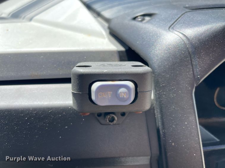 image for item NY9938 2017 Can Am Maverick Max 1000R DPS  utility vehicle