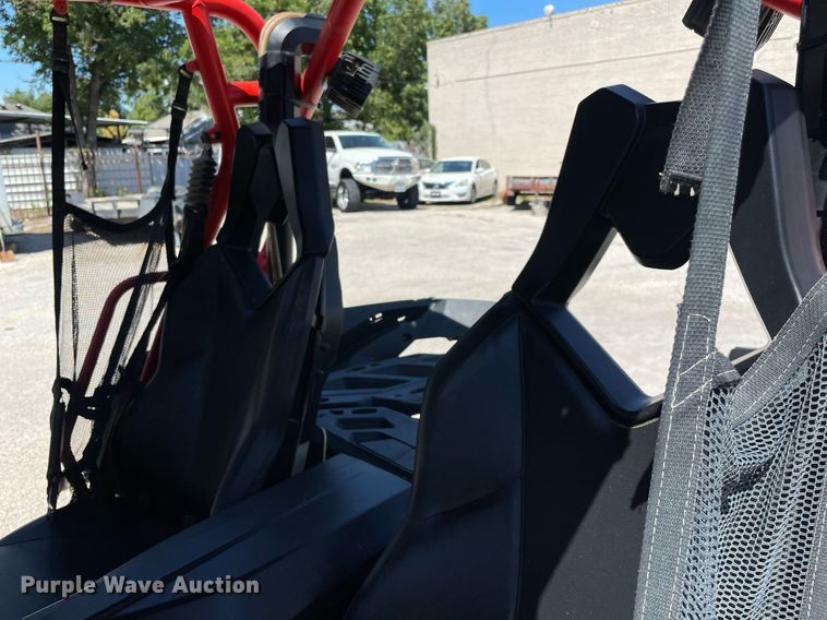 image for item NY9938 2017 Can Am Maverick Max 1000R DPS  utility vehicle