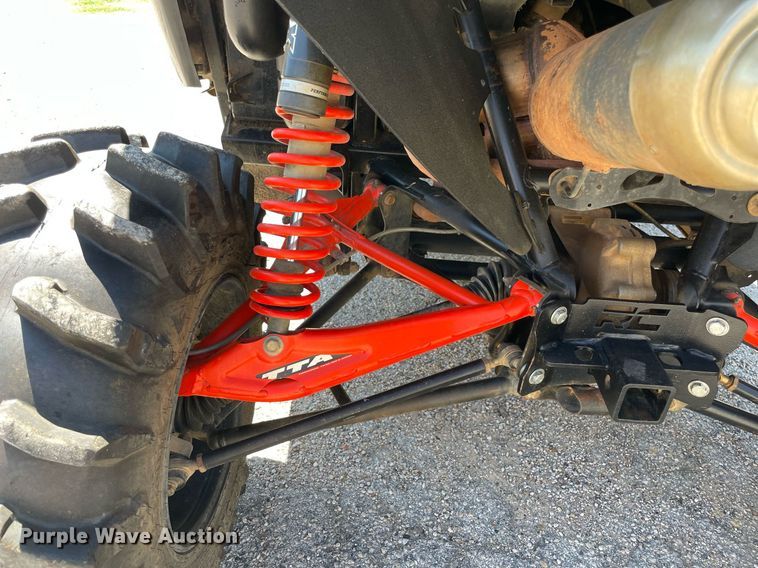 image for item NY9938 2017 Can Am Maverick Max 1000R DPS  utility vehicle