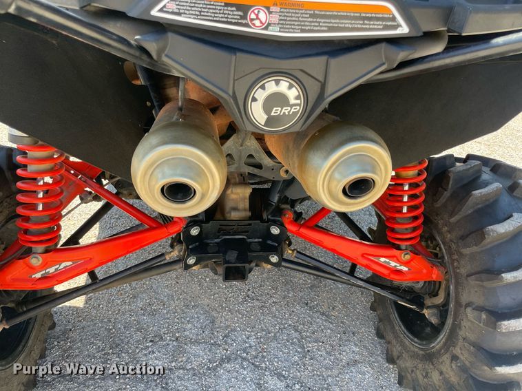 image for item NY9938 2017 Can Am Maverick Max 1000R DPS  utility vehicle