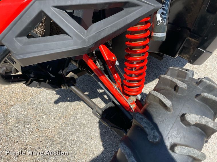 image for item NY9938 2017 Can Am Maverick Max 1000R DPS  utility vehicle