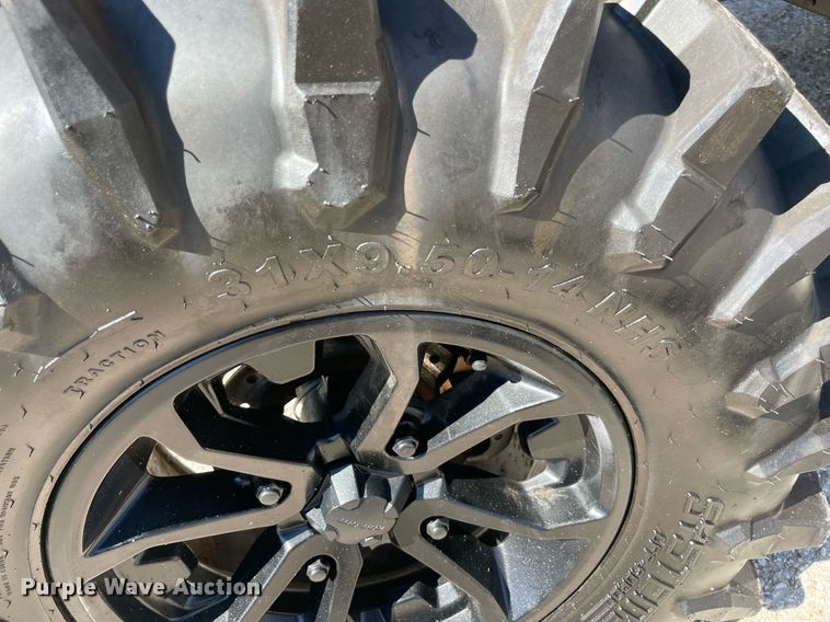 image for item NY9938 2017 Can Am Maverick Max 1000R DPS  utility vehicle