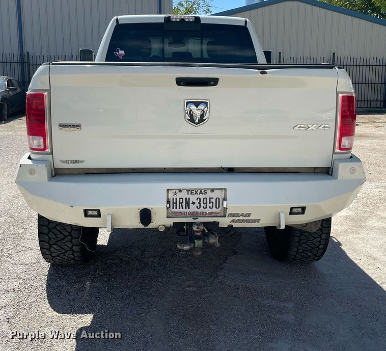 image for item NY9940 2016 Dodge Ram 2500  Crew Cab pickup truck