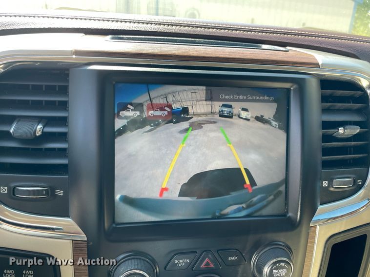 image for item NY9940 2016 Dodge Ram 2500  Crew Cab pickup truck