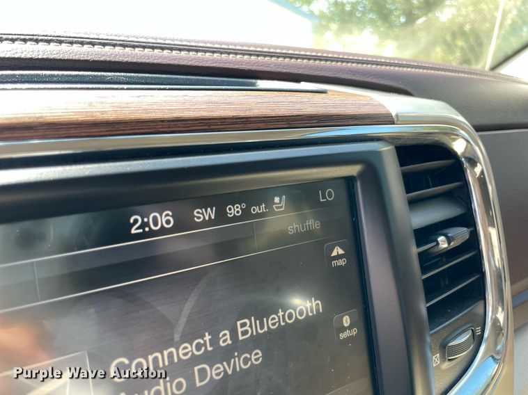 image for item NY9940 2016 Dodge Ram 2500  Crew Cab pickup truck