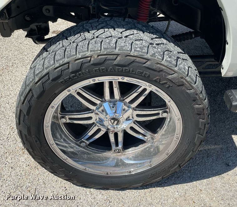 image for item NY9940 2016 Dodge Ram 2500  Crew Cab pickup truck