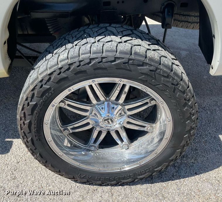 image for item NY9940 2016 Dodge Ram 2500  Crew Cab pickup truck