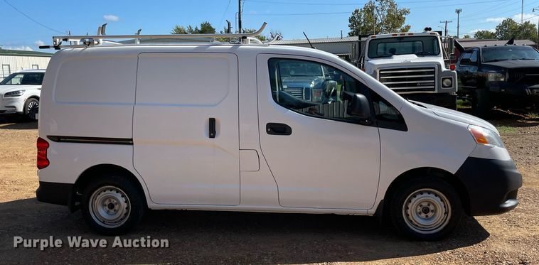 image for item NY9943 2015 Nissan NV200 SV  van
