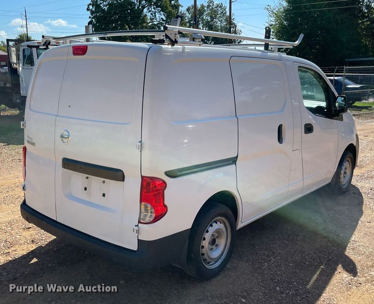 image for item NY9943 2015 Nissan NV200 SV  van