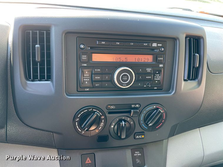 image for item NY9943 2015 Nissan NV200 SV  van