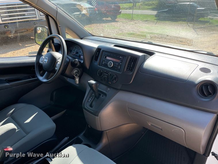 image for item NY9943 2015 Nissan NV200 SV  van