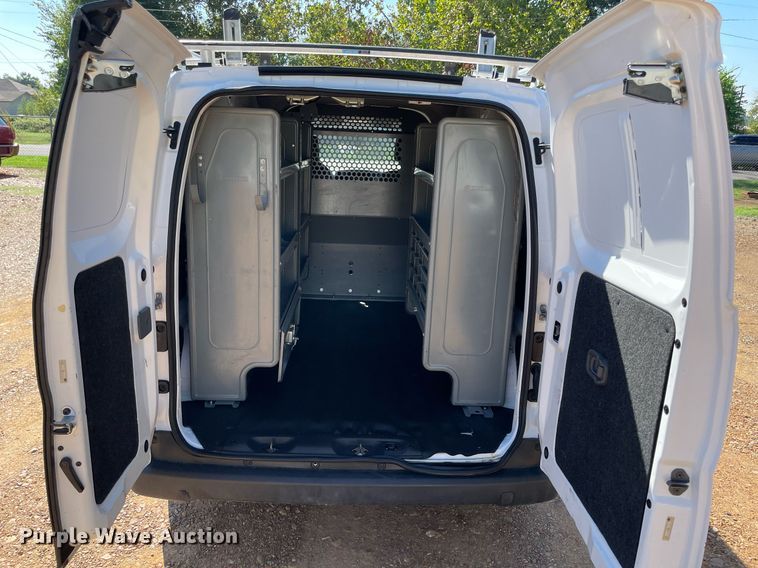 image for item NY9943 2015 Nissan NV200 SV  van