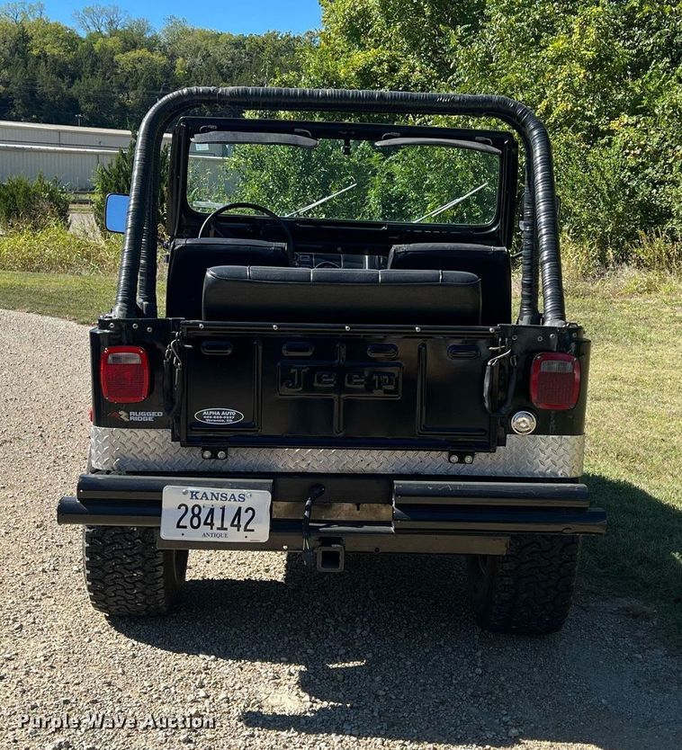 image for item OA9002 1976 Jeep CJ5 SUV