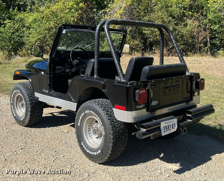 image for item OA9002 1976 Jeep CJ5 SUV