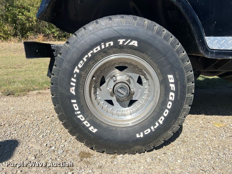 image for item OA9002 1976 Jeep CJ5 SUV