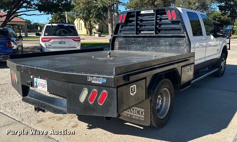 image for item OC9496 2016 Ford F350 Super Duty King Ranch  Crew Cab flatbed pickup truck