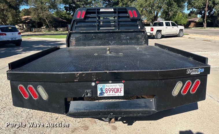 image for item OC9496 2016 Ford F350 Super Duty King Ranch  Crew Cab flatbed pickup truck