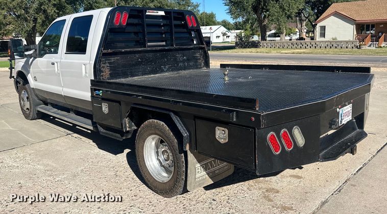 image for item OC9496 2016 Ford F350 Super Duty King Ranch  Crew Cab flatbed pickup truck