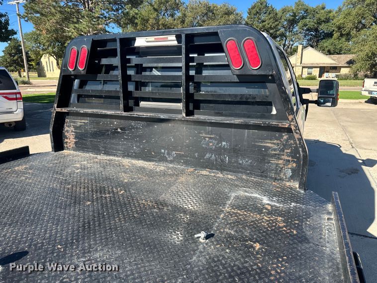 image for item OC9496 2016 Ford F350 Super Duty King Ranch  Crew Cab flatbed pickup truck