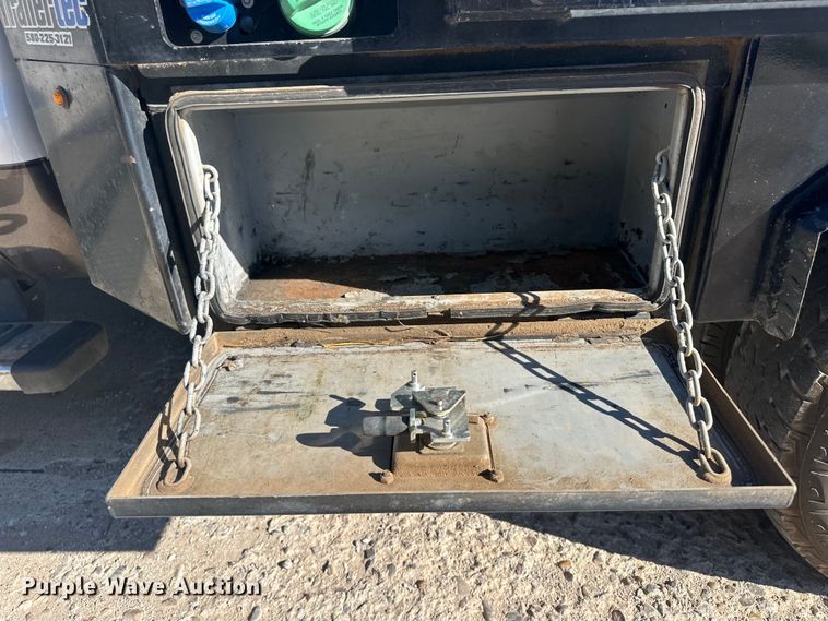 image for item OC9496 2016 Ford F350 Super Duty King Ranch  Crew Cab flatbed pickup truck