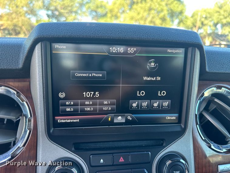 image for item OC9496 2016 Ford F350 Super Duty King Ranch  Crew Cab flatbed pickup truck