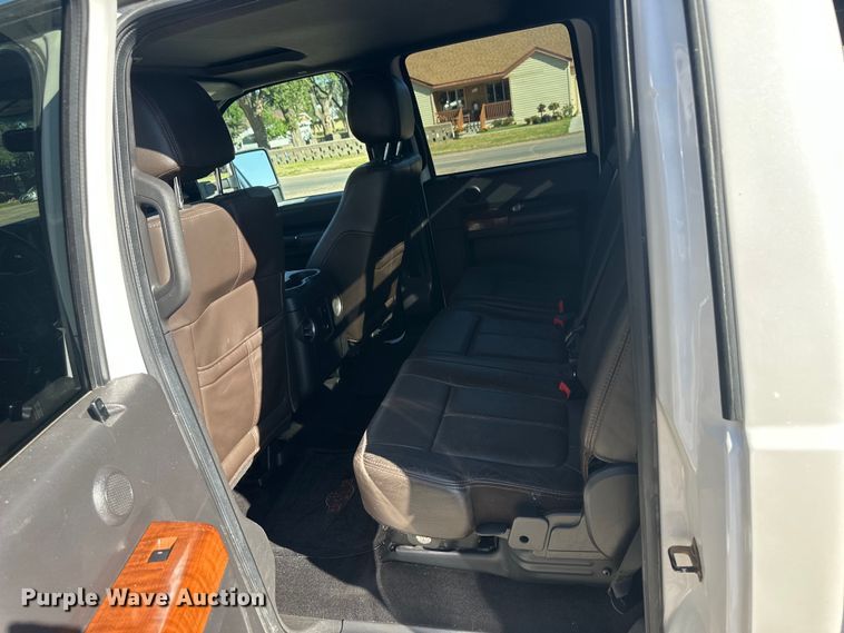 image for item OC9496 2016 Ford F350 Super Duty King Ranch  Crew Cab flatbed pickup truck