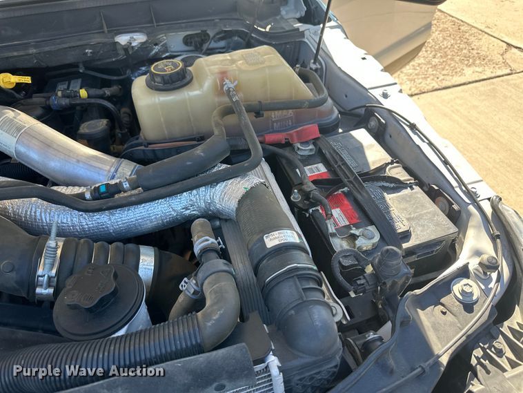 image for item OC9496 2016 Ford F350 Super Duty King Ranch  Crew Cab flatbed pickup truck