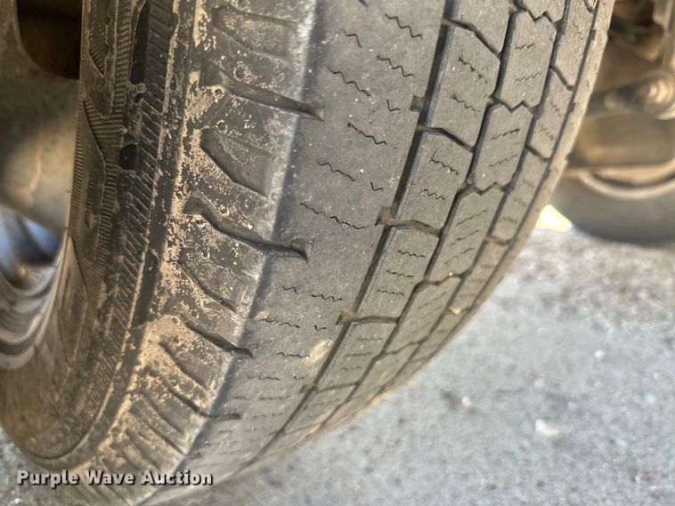 image for item OC9496 2016 Ford F350 Super Duty King Ranch  Crew Cab flatbed pickup truck