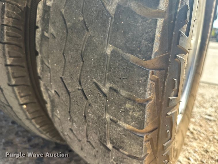 image for item OC9496 2016 Ford F350 Super Duty King Ranch  Crew Cab flatbed pickup truck