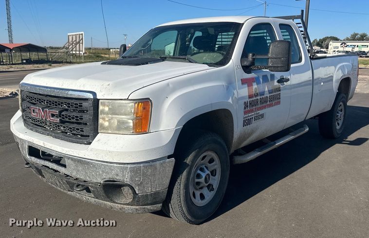 image for item OC9506 2011 GMC Sierra 3500HD  Ext. Cab pickup truck