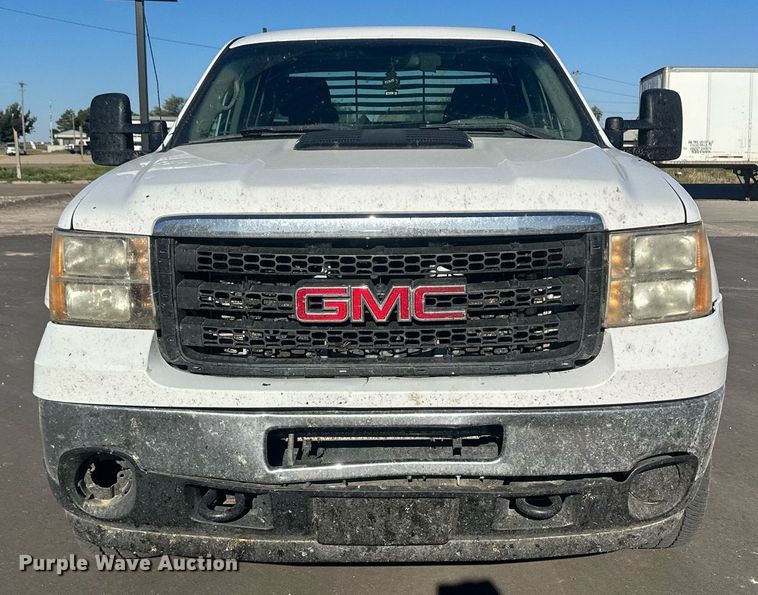image for item OC9506 2011 GMC Sierra 3500HD  Ext. Cab pickup truck