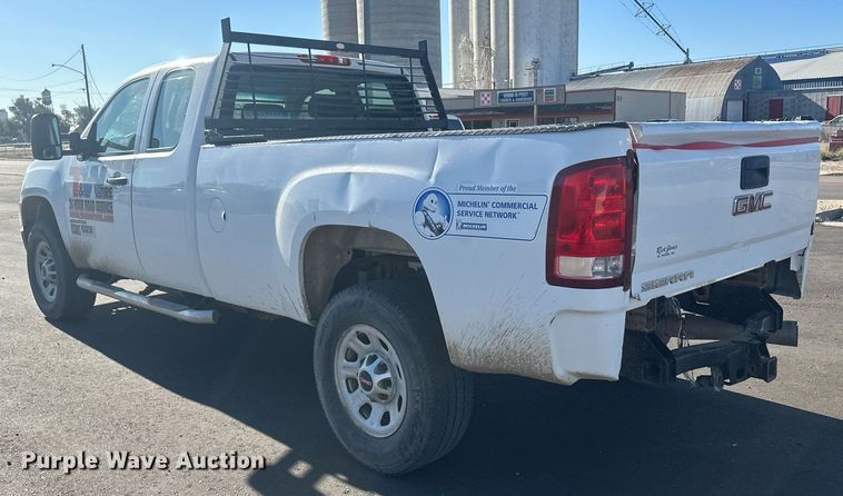 image for item OC9506 2011 GMC Sierra 3500HD  Ext. Cab pickup truck