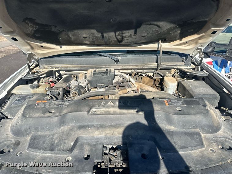 image for item OC9506 2011 GMC Sierra 3500HD  Ext. Cab pickup truck