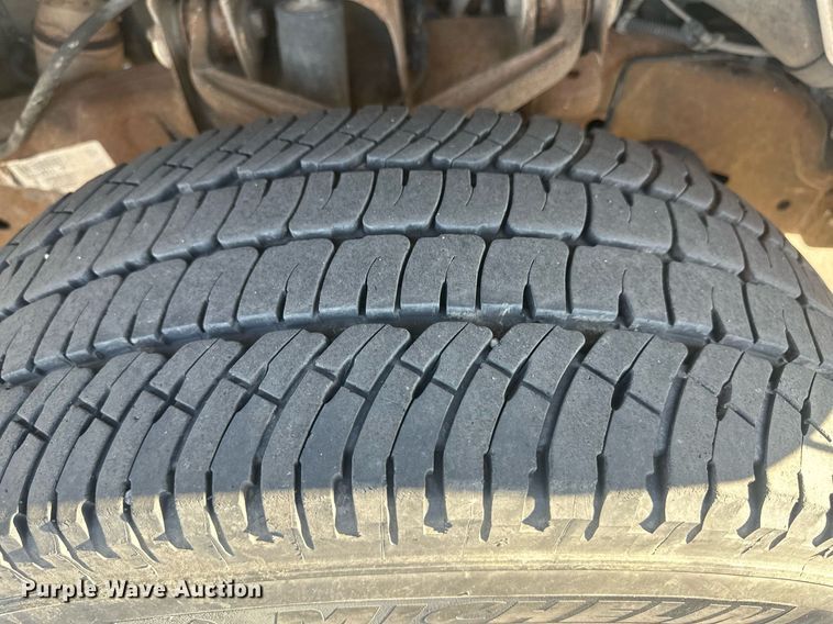 image for item OC9506 2011 GMC Sierra 3500HD  Ext. Cab pickup truck