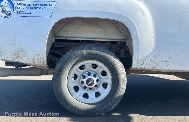 image for item OC9506 2011 GMC Sierra 3500HD  Ext. Cab pickup truck