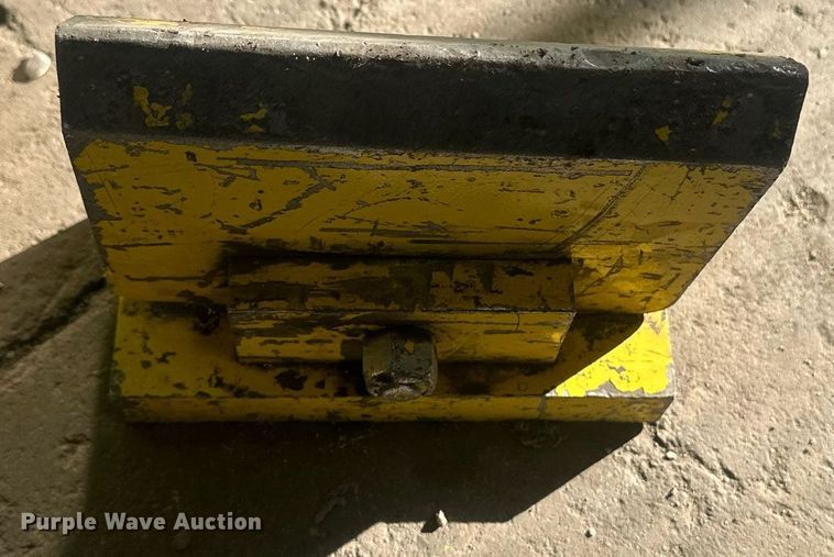 image for item OC9518 Piranha P65 Ironworker