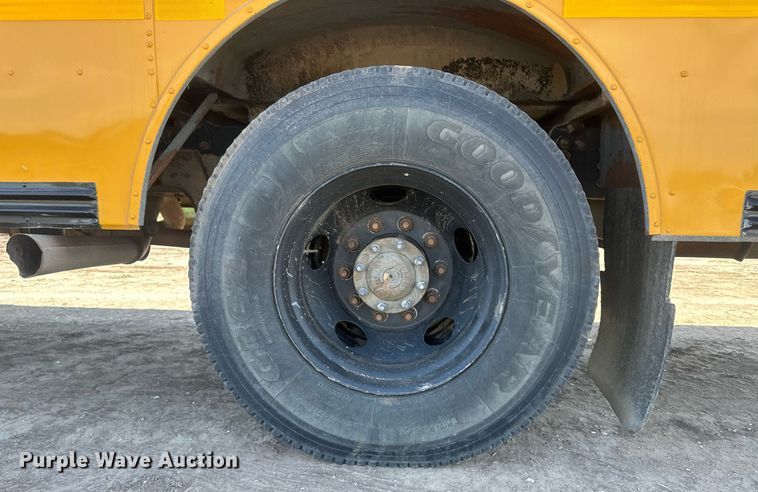 image for item OC9520 2010 Blue Bird Vision  school bus