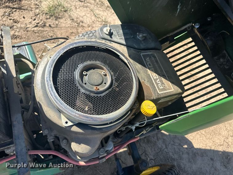 image for item OC9521 John Deere 265  lawn mower