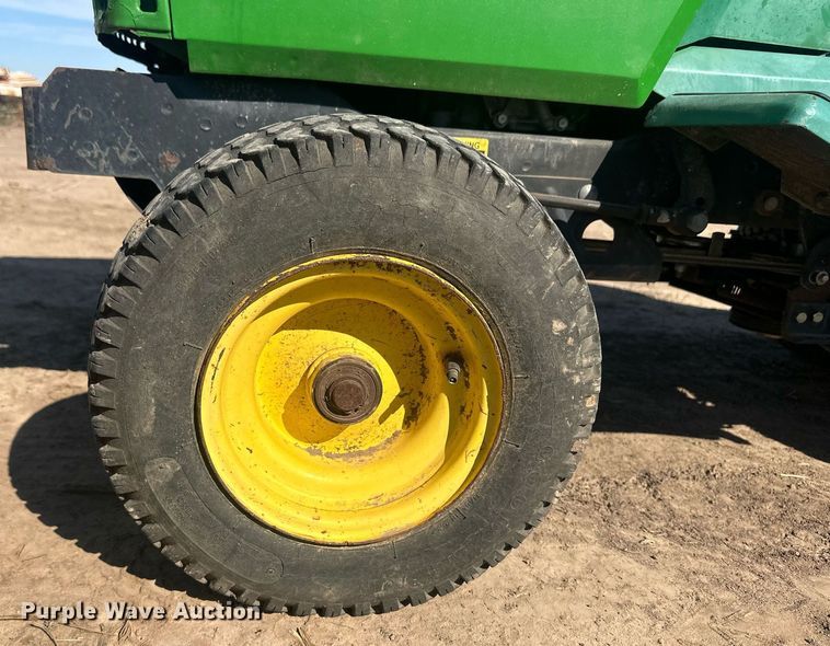 image for item OC9521 John Deere 265  lawn mower