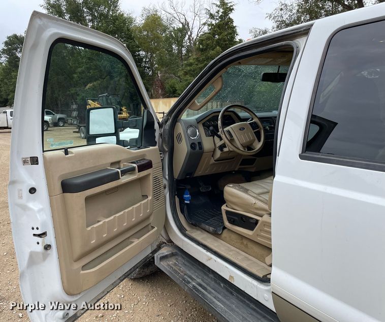 image for item OC9550 2008 Ford F250 Super Duty  Crew Cab pickup truck