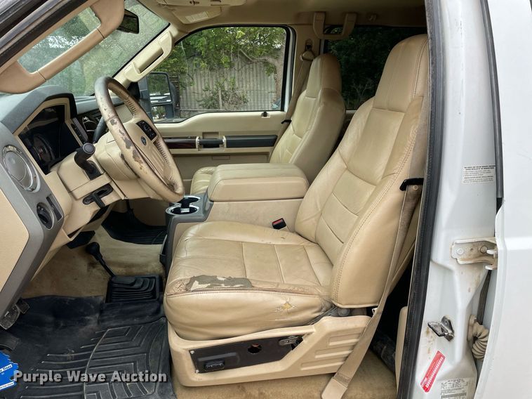 image for item OC9550 2008 Ford F250 Super Duty  Crew Cab pickup truck