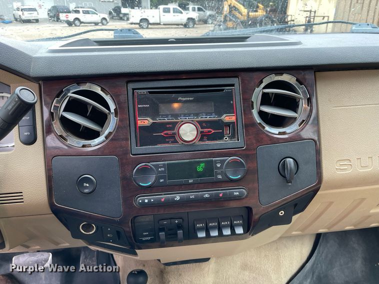 image for item OC9550 2008 Ford F250 Super Duty  Crew Cab pickup truck