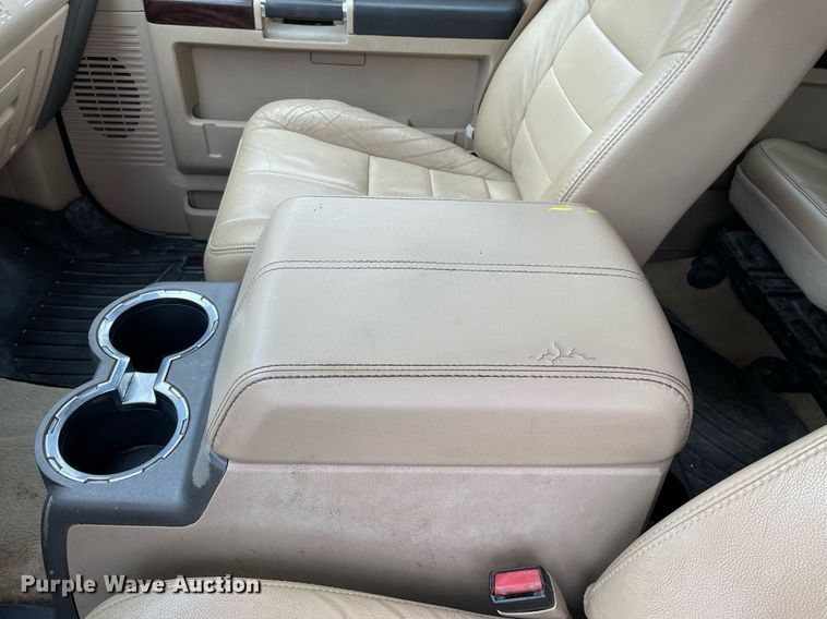 image for item OC9550 2008 Ford F250 Super Duty  Crew Cab pickup truck