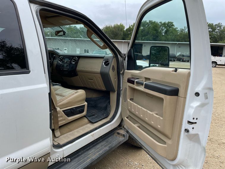 image for item OC9550 2008 Ford F250 Super Duty  Crew Cab pickup truck