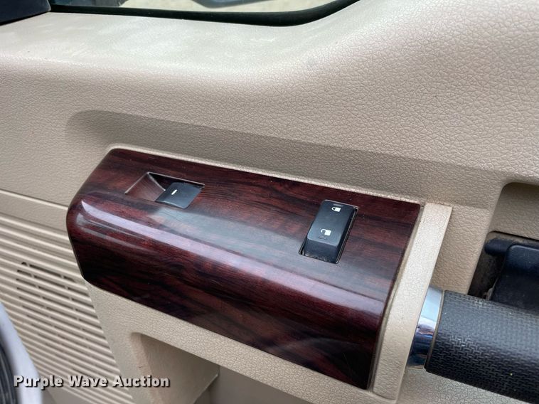 image for item OC9550 2008 Ford F250 Super Duty  Crew Cab pickup truck