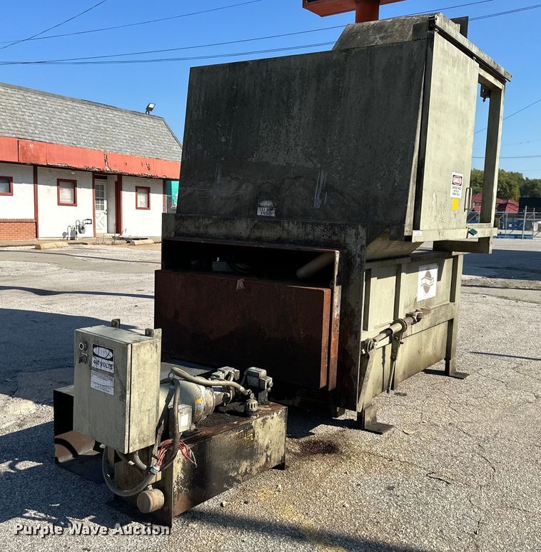 image for item OF9065 1999 Sebright Products 4260  trash compactor