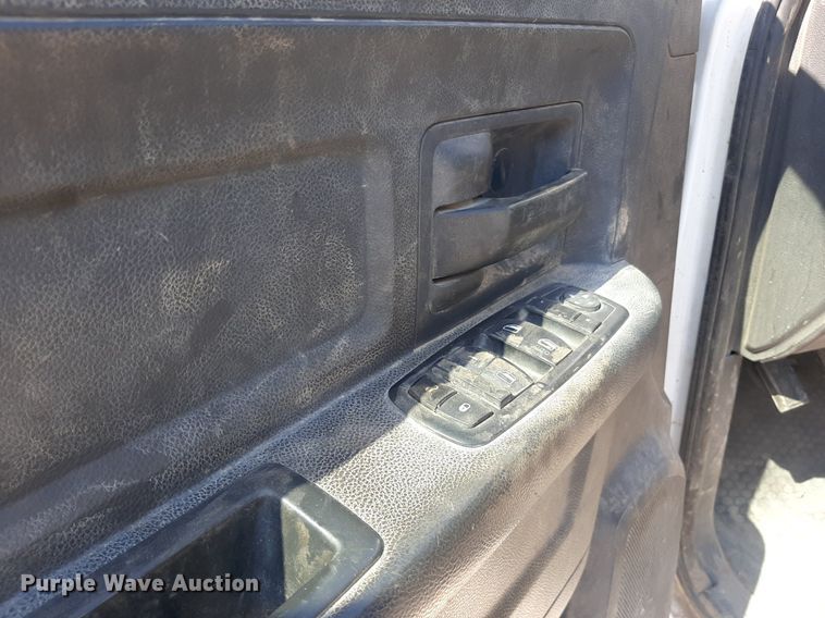 image for item OF9435 2011 Dodge Ram 2500  Crew Cab pickup truck