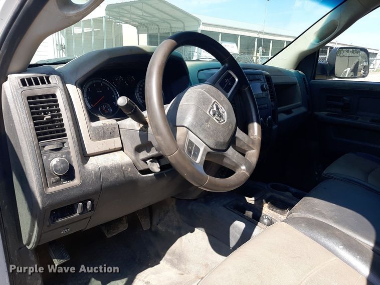 image for item OF9435 2011 Dodge Ram 2500  Crew Cab pickup truck