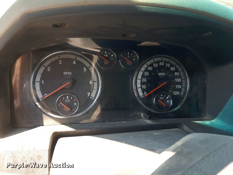 image for item OF9435 2011 Dodge Ram 2500  Crew Cab pickup truck